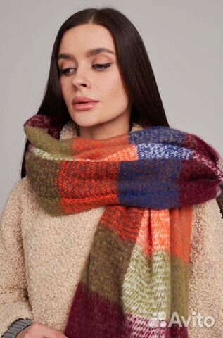 Женский теплый палантин