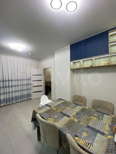 2-к. квартира, 70,3 м², 1/9 эт.