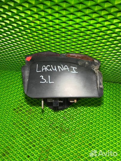 Фонарь задний левый Renault Laguna 1