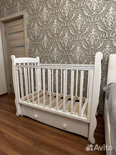 Детская кровать гандылян енисей с маятником