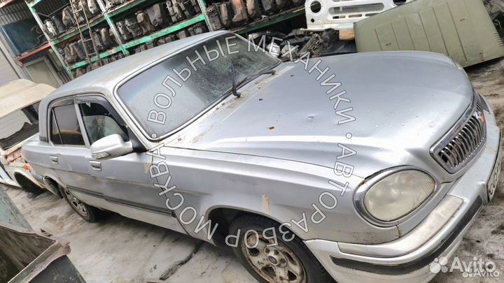 Двери капот на Волгу 31105 бампер