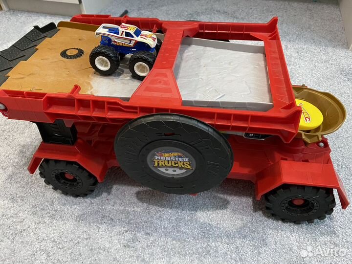 Набор хот вилс