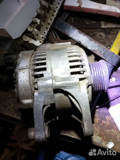 Генератор Denso б/у для Chrysler 90А