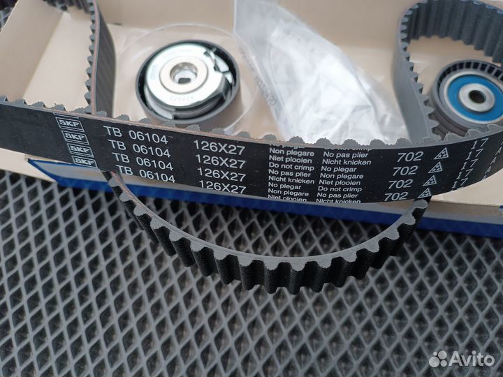 Комплект ремня грм Renault 2.0 F4R SKF vkma06104