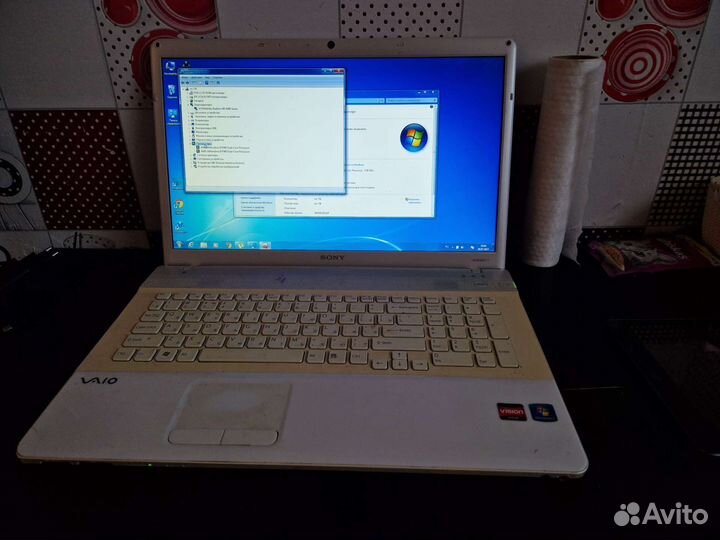 Sony Vaio 17.3 дюйма. vpcef4e1r