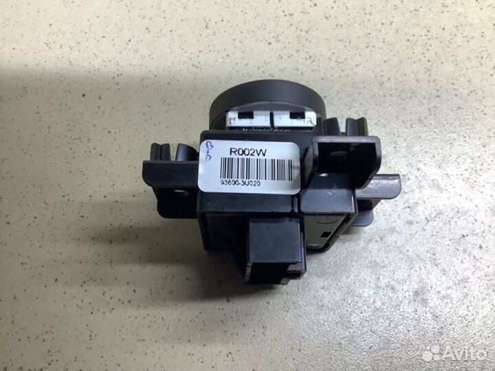 Кнопка многофункциональная Kia Sportage 2010-2015