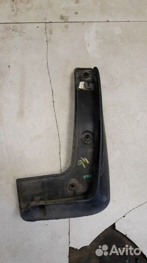 Брызговик передний правый Kia Sportage