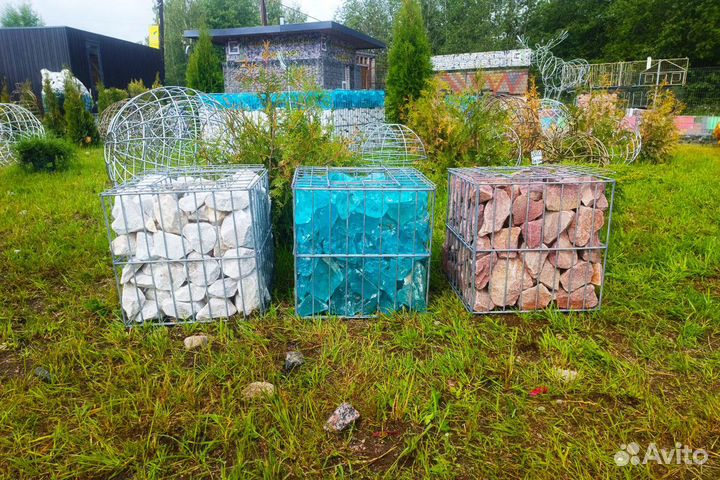 Украшение для сада. Клумба. Фигура из габиона