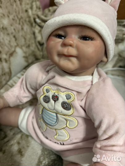 Кукла реборн девочка 43 см бренд Cocela