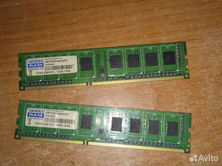 Материнская плата с процессором и памятью