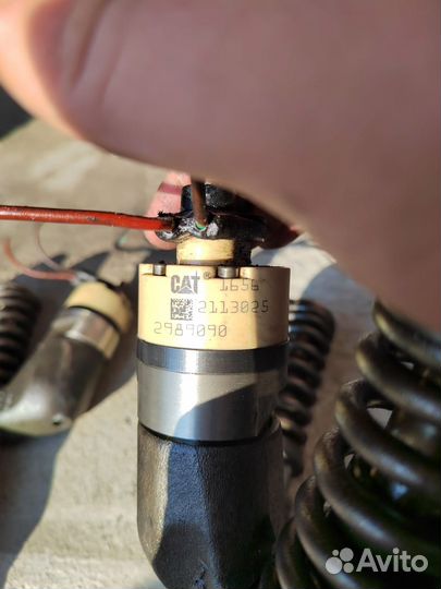 Форсунка caterpillar