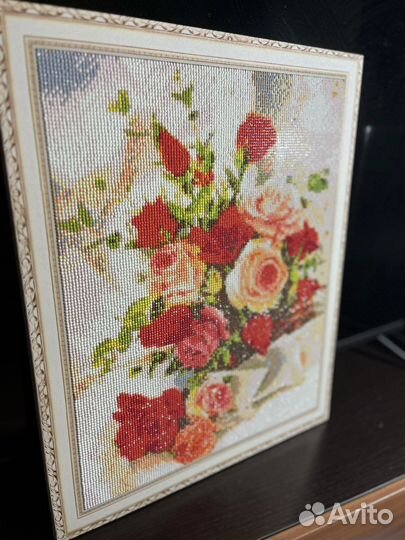 Картина выложенная из страз ручной работы