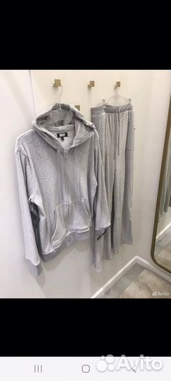 Костюм женский