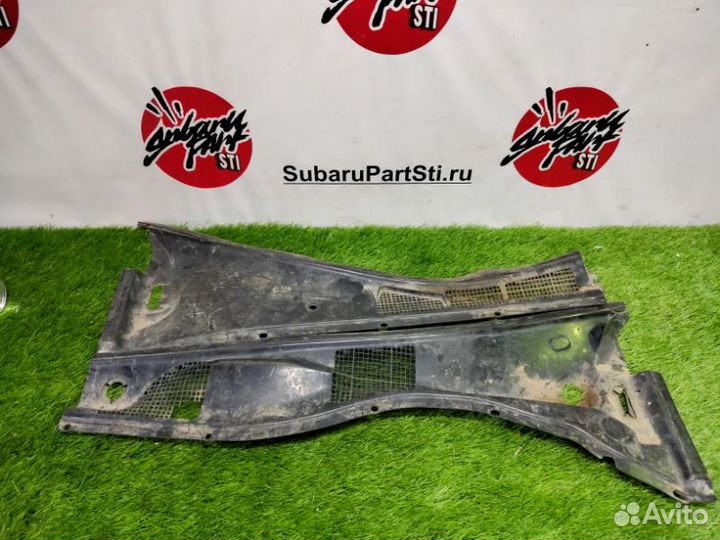 Решетка под лобовое стекло Lexus Gs300