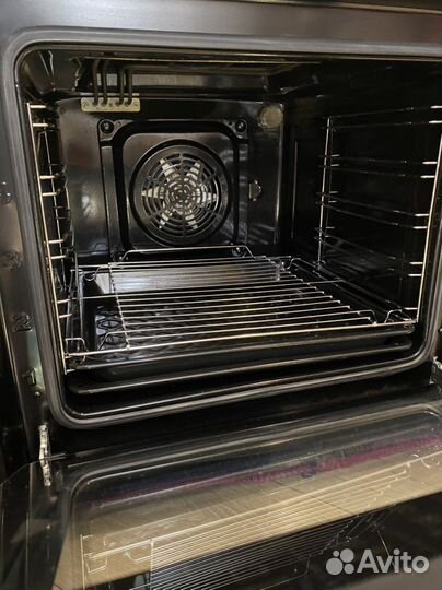 Электродуховка Hansa boeb6410077