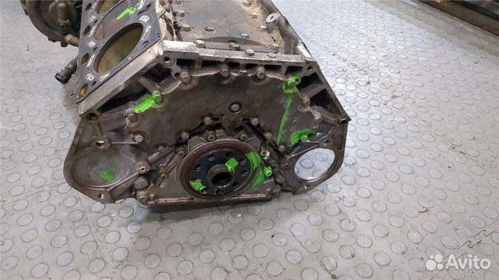 Блок цилиндров BMW 7 E38, 2000