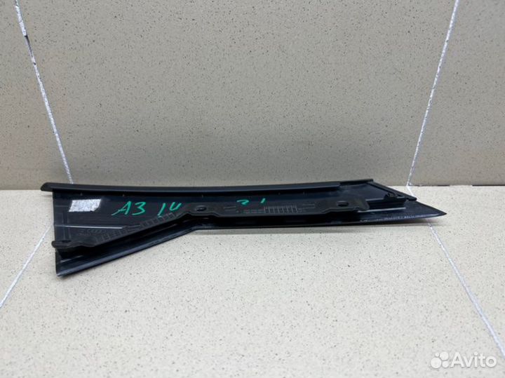 Накладка двери задней левая Audi A3 8V czca 2014