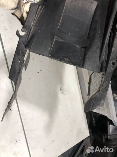 Пластик подрамника для Suzuzki SV650 99-02