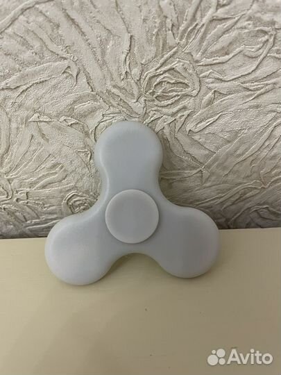 Спиннер с bluetooth-динамиком и подсветкой