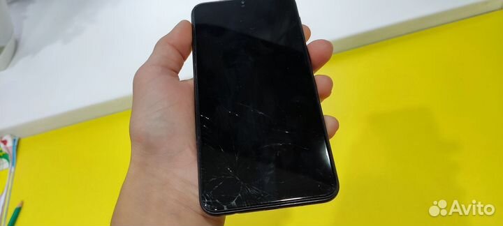 Samsung Galaxy A10, 4/32 ГБ