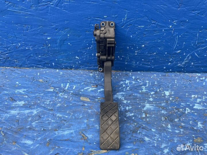 Педаль газа Volkswagen Polo 5 2013