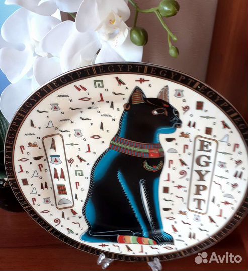 Тарелка декоративная из разных стран