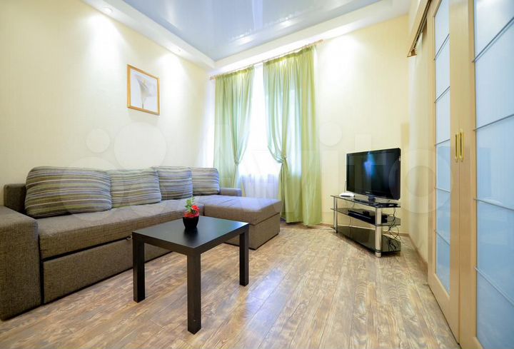 2-к. квартира, 65 м², 2/5 эт.