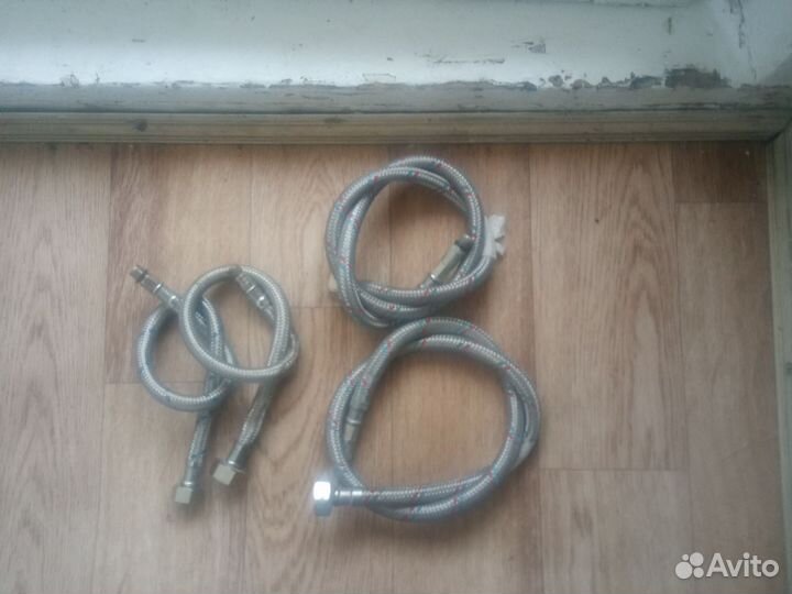 Гибкие шланги размер 40 ;-80 для водоснабжения