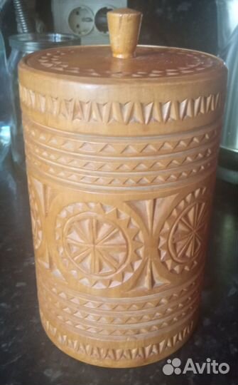 Банка деревянная с крышкой, резная, СССР