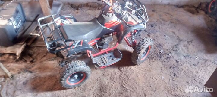 Детским бензиновый квадроцыкл