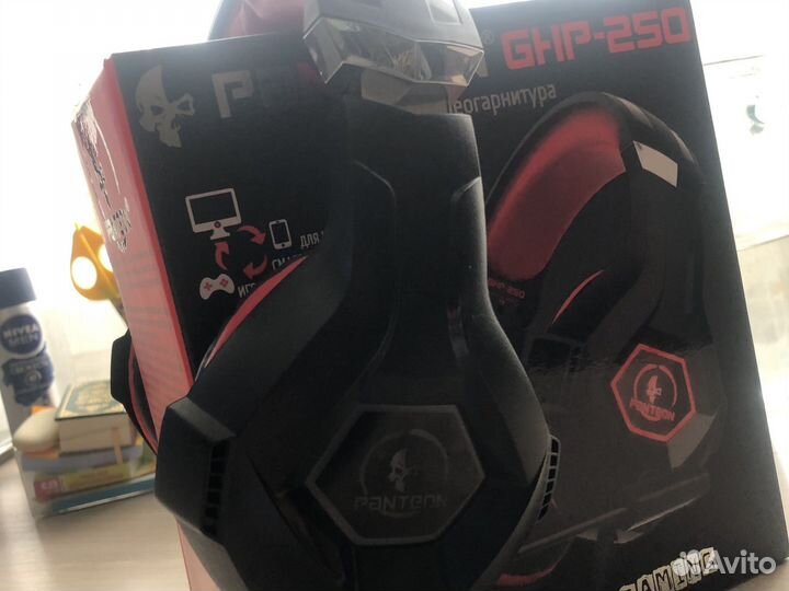 Проводные наушники с микрофоном