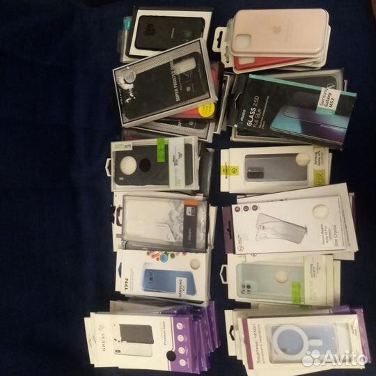 Чехлы на телефон