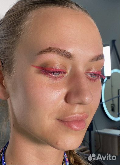 Мастер бровист