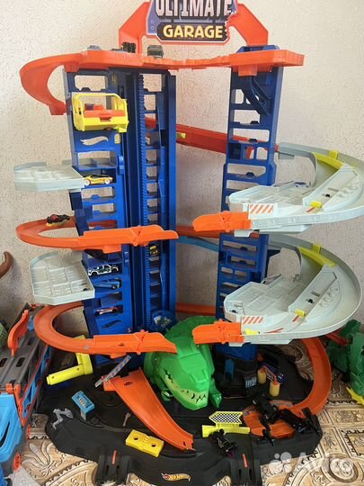 Игровой набор «Мега Гараж» Hot wheels