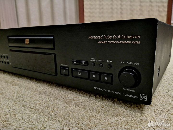 Sony CDP-XB720