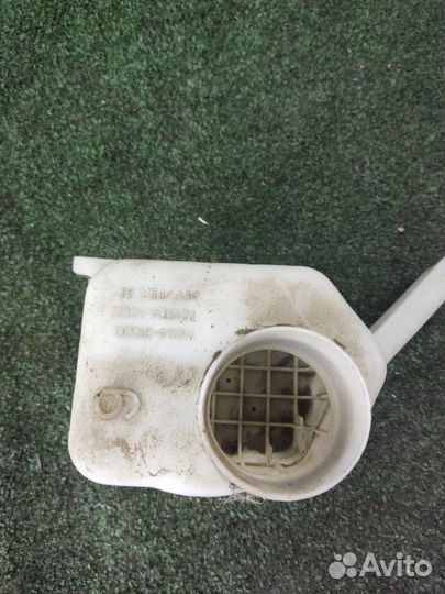 Резонатор воздушного фильтра Toyota Rav4 30