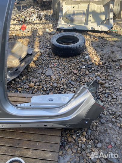 Порог левый с средней стойкой Citroen DS 5