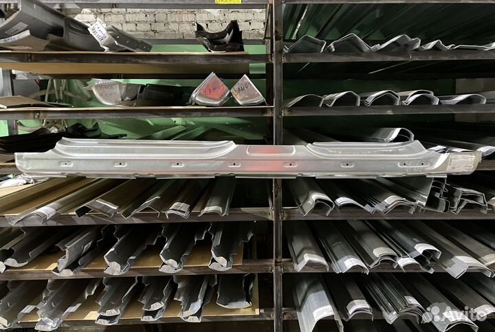 Порог левый Volkswagen Passat B6 (Klokkerholm)