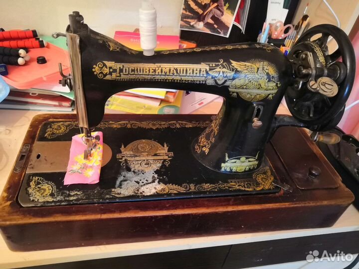 Швейная машина госшвеймашина зингер