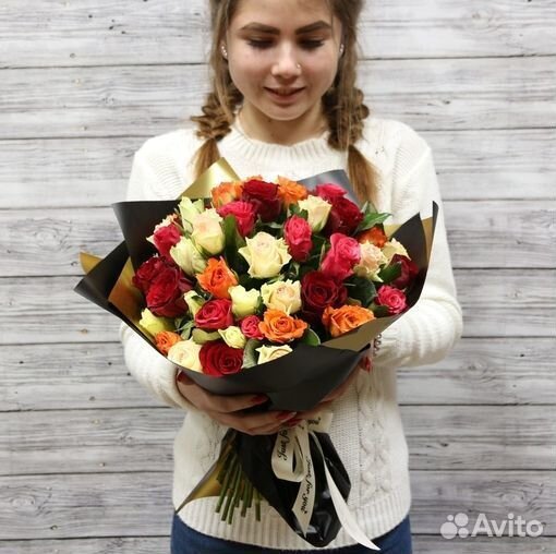 25 роз цветы девушке