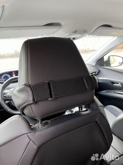 Автомобильная подушка на подголовник для шеи