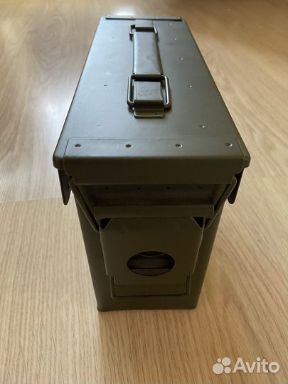 Герметичный металлический ящик.30 cal