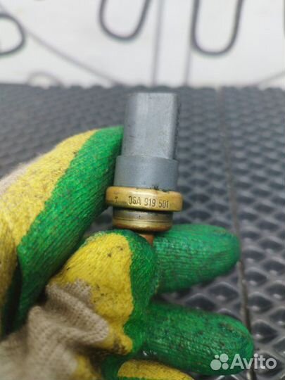 Датчик температуры охлаждающей жидкости Volkswagen