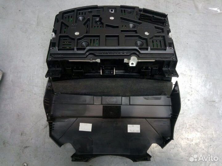 Панель приборов (щиток) Opel Astra H 2004-2015