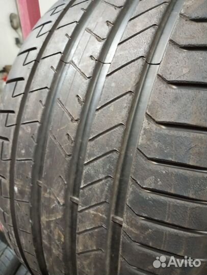 Pirelli P Zero PZ4 305/30 R21 104Y