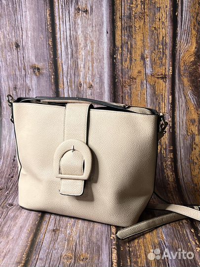 Сумки женские б/у