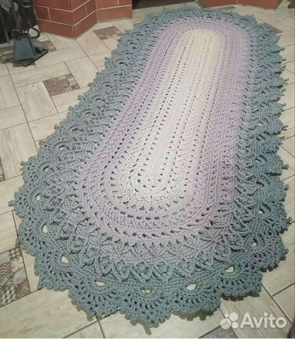 Ковер вязаный