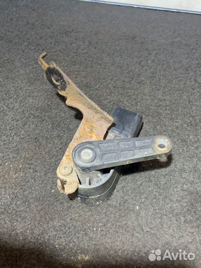 Датчик положения кузова Nissan Qashqai J10 MR20DE