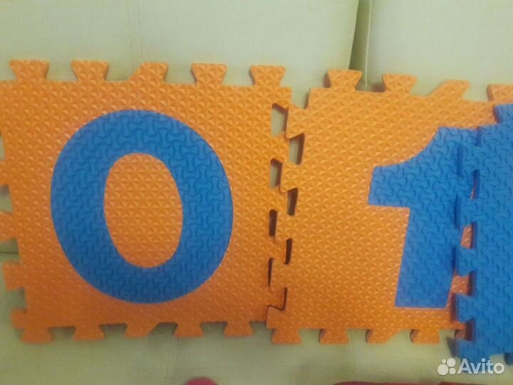 Резиновый игровой коврик 