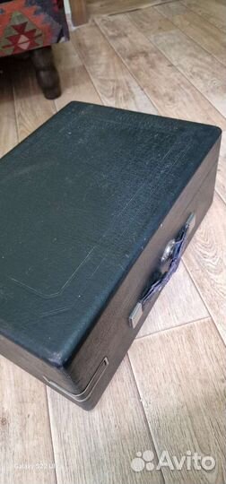 Патефон г.Красногвардейск довоенный N 2